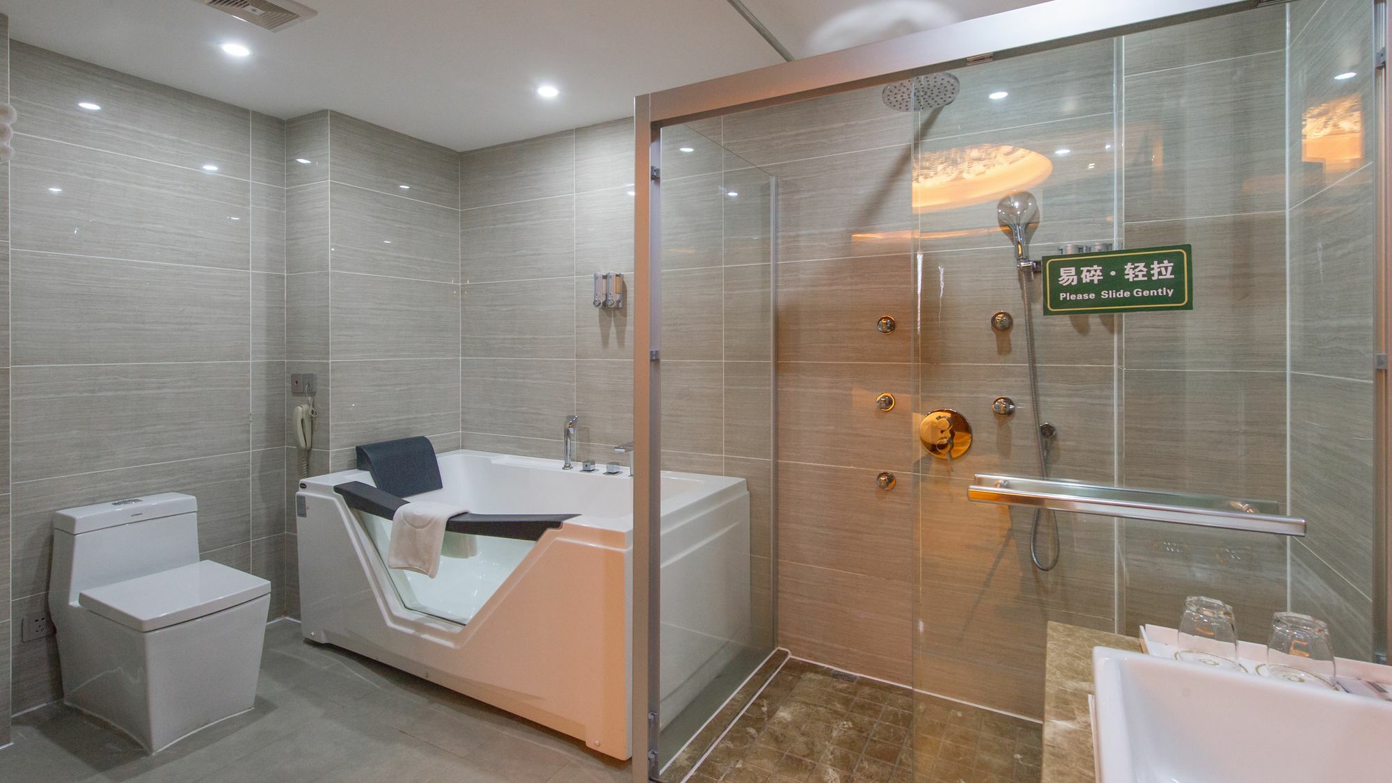 Mingfeng International Hotel 구이린 시 외부 사진